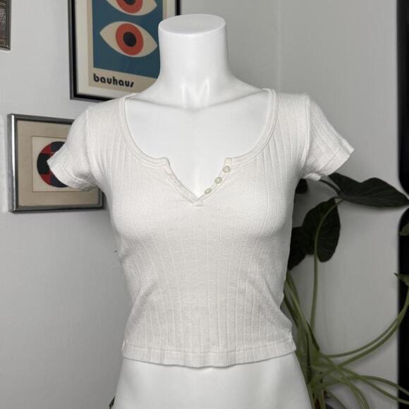 Brandy Melville Tops - brandy melville